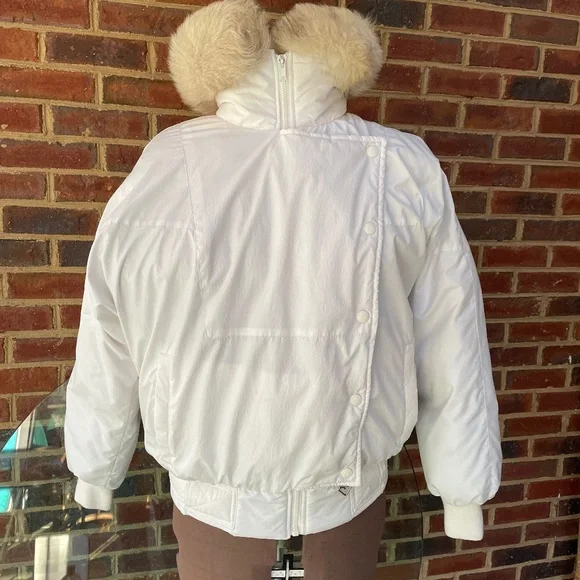 Vintage 1988 Obermeyer asymmetrical down ski jacket with fox fur hood - Picture 2 of 12